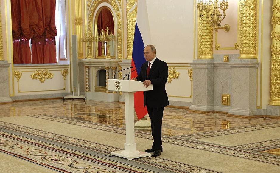 Discursul fulminant al lui Vladimir Putin in fata unei societati patriotice