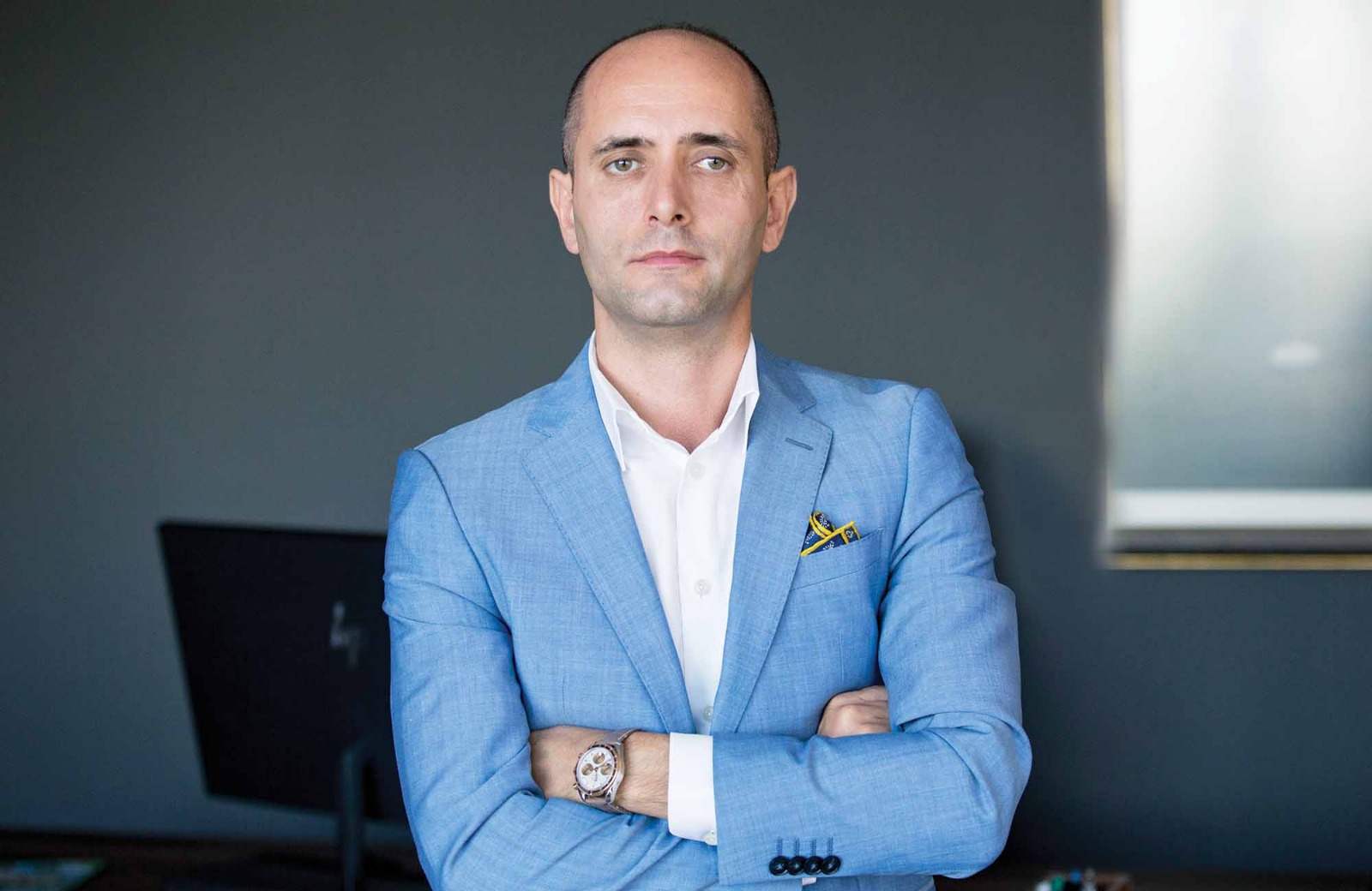 La mai putin de un minut, un roman rezerva o vacanta la Marea Neagra