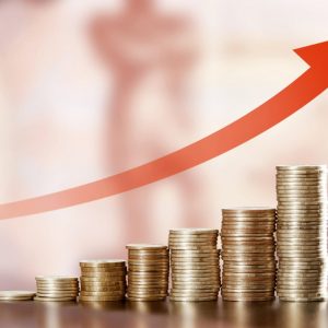 Țările din jurul României iau măsuri după ce au remarcat că dobânzile încep să crească