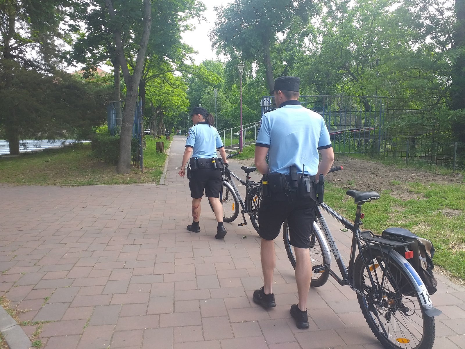 Politisti din Timis in patrula cu bicicletele