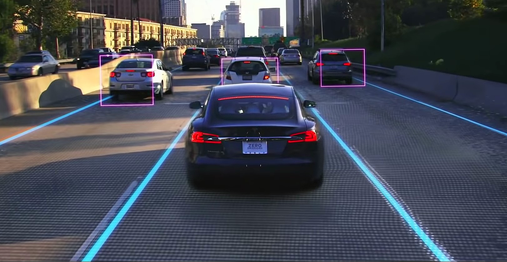 Tesla pare sa nu fie inca pregatita pentru traficul din oras