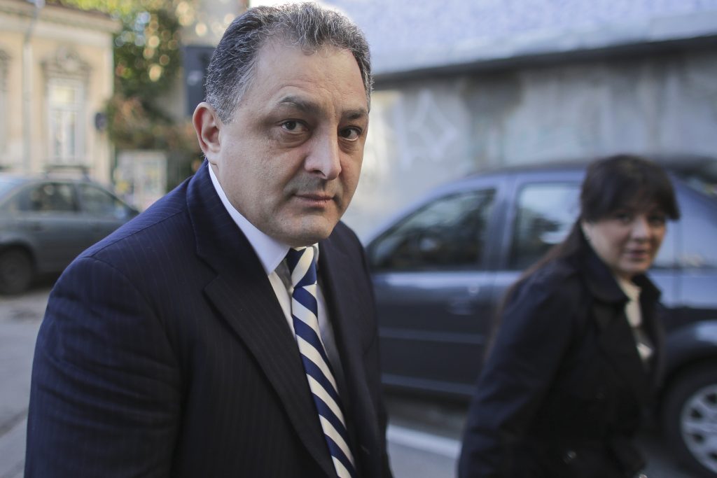 Percheziții acasă la Marian Vanghelie. Fostul edil a fost ridicat de DNA. VIDEO