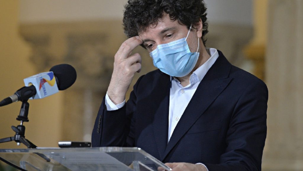 Nicusor Dan, acuzat ca nu a votat Programul Unitar de Actiune pentru Deratizare si Dezinsectie