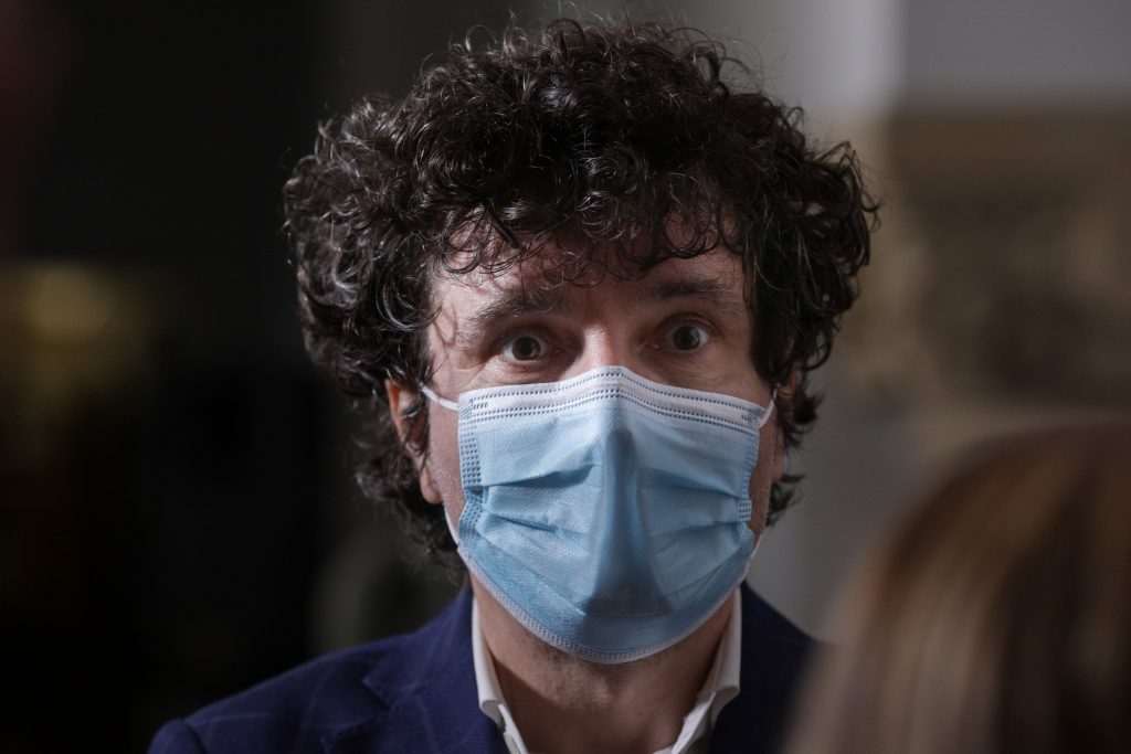 Nicuşor Dan s-a tuns. Cum arată acum primarul general al Capitalei