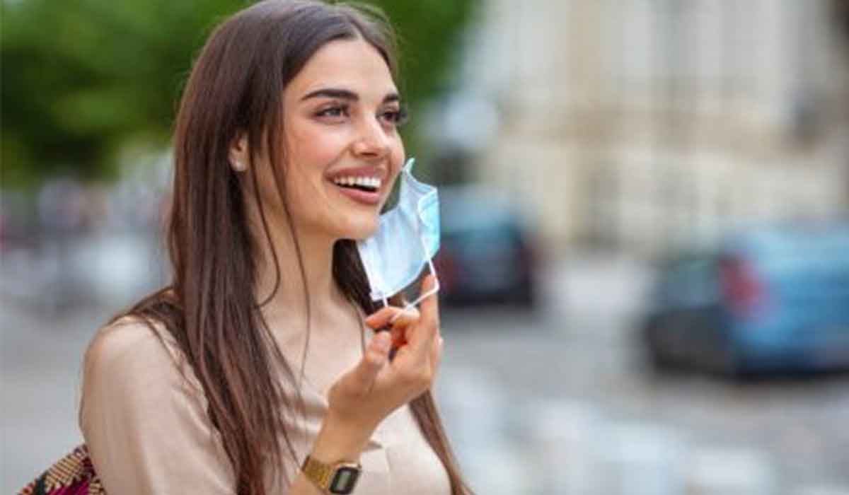 Ce se intampla in Romania dupa ce oamenii au renuntat la masca de protectie in aer liber