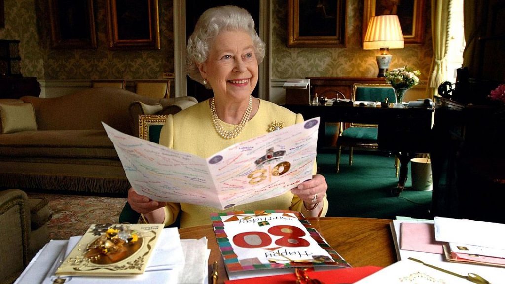 Desertul preferat al Reginei Angliei. O porție costă doar 12 lei