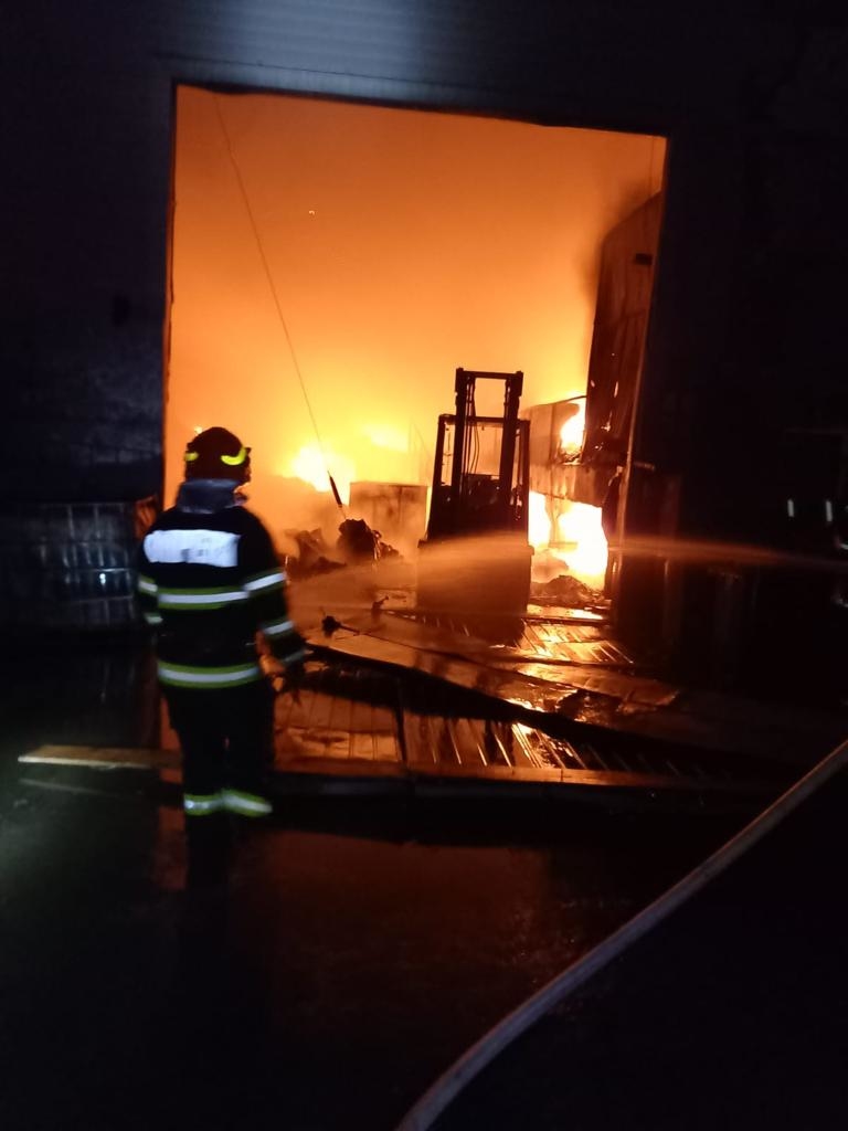 Incendiu devastator izbucnit la Brazi