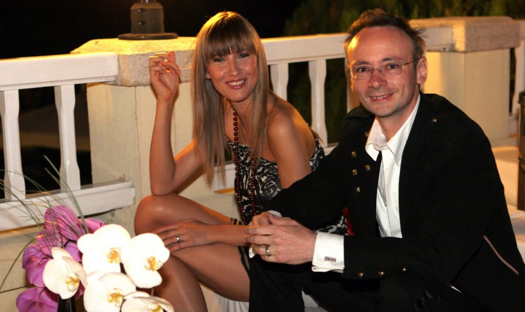 Mihai Albu, atac dur la adresa Iuliei Albu: „Mihaela și Cristi Borcea, nașilor, vă rog să o iertați, că nu știe ce face!”