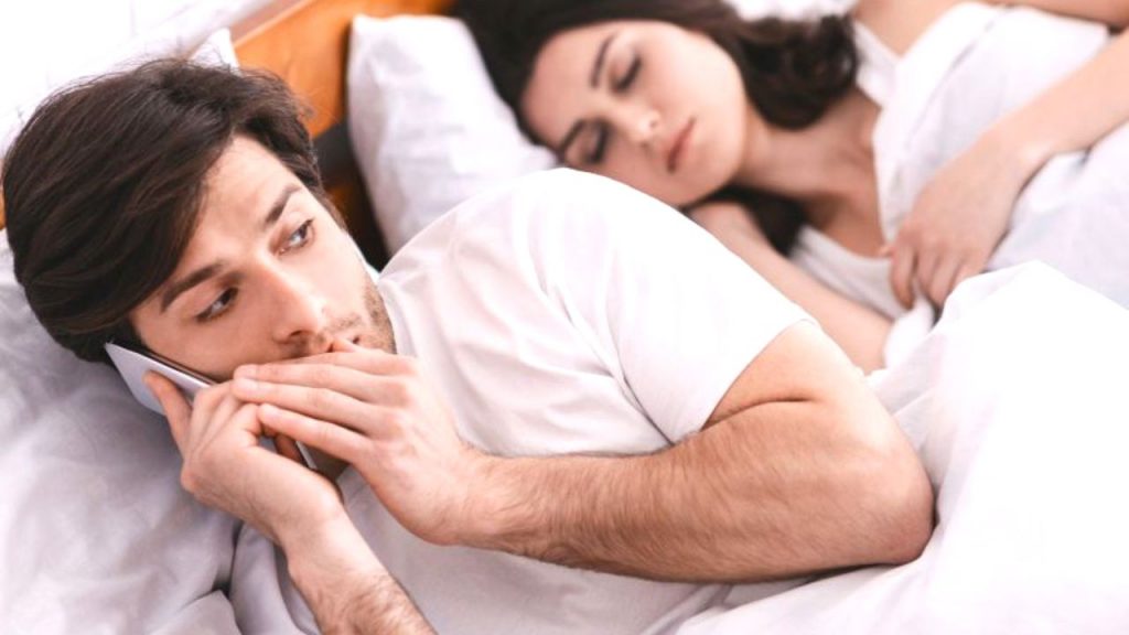 Caz nemaiîntâlnit la Bistrița. O femeie, acuzată că vrea să scape de soț pentru a se muta cu amantul în casă