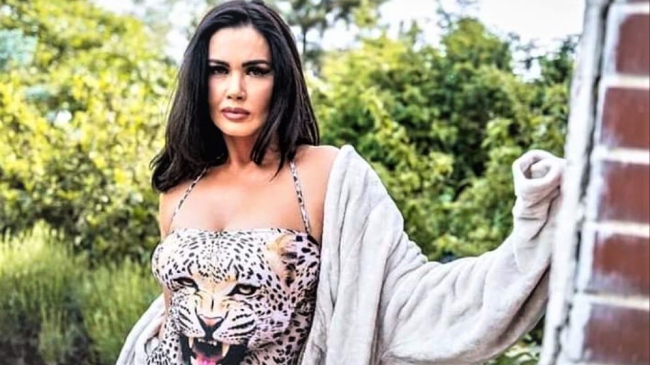 Oana Zavoranu s-a dezlantuit pe Instagram. A injurat fara nicio jena
