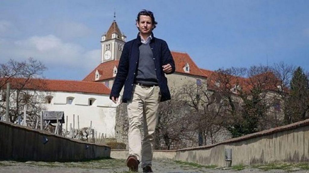 Prințul austriac nu se multumeste doar cu uciderea ursului Arthur. Vrea si 1 milion de euro despagubiri2
