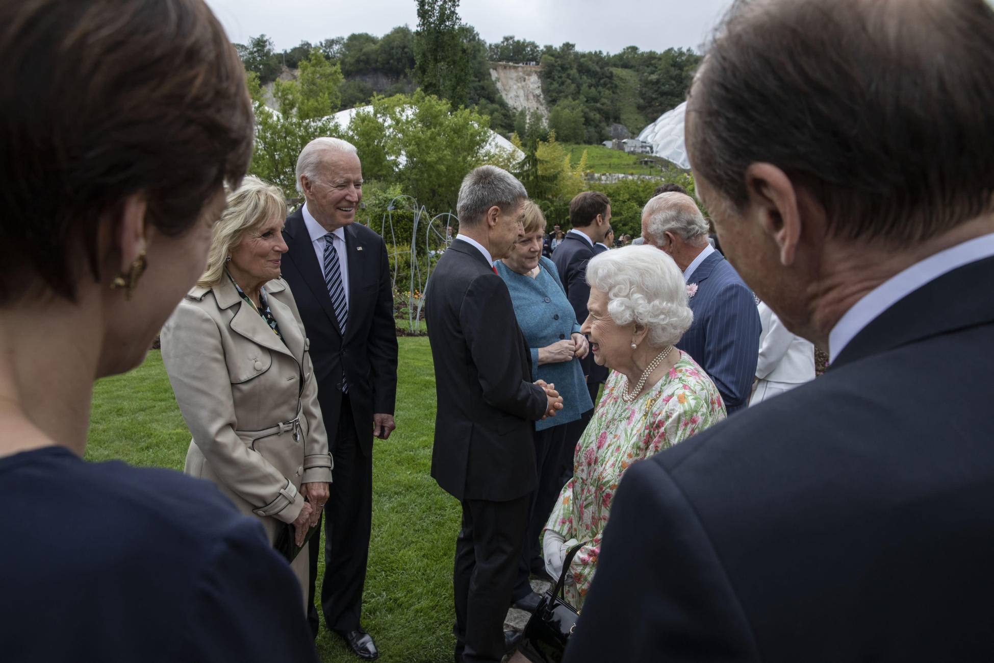 Joe Biden participă la funeraliile Reginei Elisabeta. De cine i-a adus aminte fosta suverană