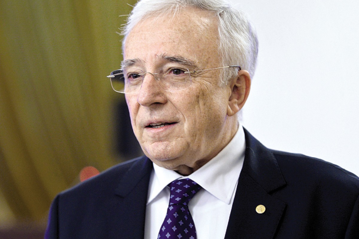 Ce a cerut Mugur Isarescu Parlamentului Romaniei. Guvernatorul BNR are o mare temere