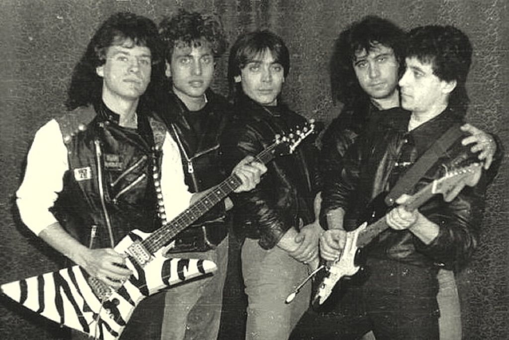 De la rock la cele sfinte. Ce a ajuns să facă un fost chitarist de la VOLTAJ pentru Catedrala Neamului. Însuşi  Preafericitul Daniel l-a rugat EXCLUSIV