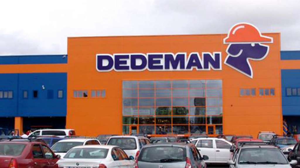 Ce salariu are o casieră la magazinele Dedeman cu tot cu bonuri de masă și bonusuri