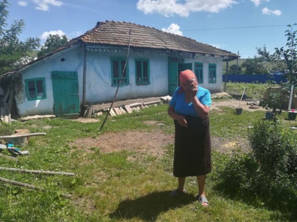 Locul în care trăiesc cei mai săraci pensionari din România. Cei care au diverse infirmităţi riscă să moară cu zile