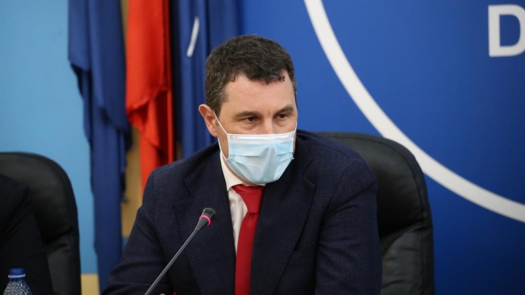 Ministrul Mediului a ajuns să se laude singur în presa maghiară. Tanczos Barna n-a suflat un cuvânt despre tăierile ilegale masive