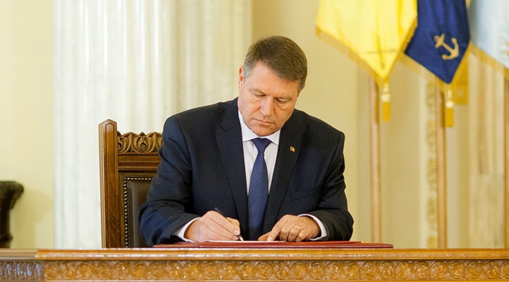 O nouă sărbătoare în România. Klaus Iohannis tocmai a promulgat legea