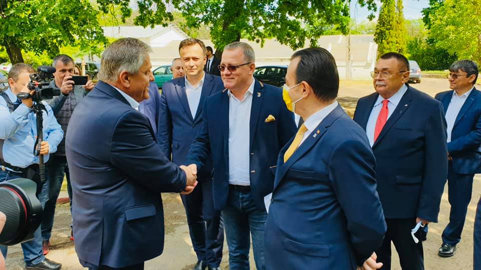 Ministrul Oros a refuzat să ne răspundă la întrebări