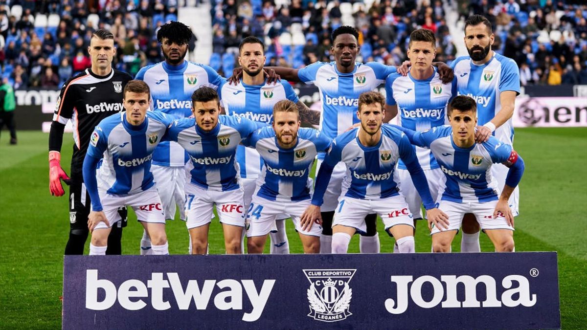 Motivul pentru care mai multe cluburi de fotbal nu mai au sponsor pe tricou. Pierderile financiare sunt uriase