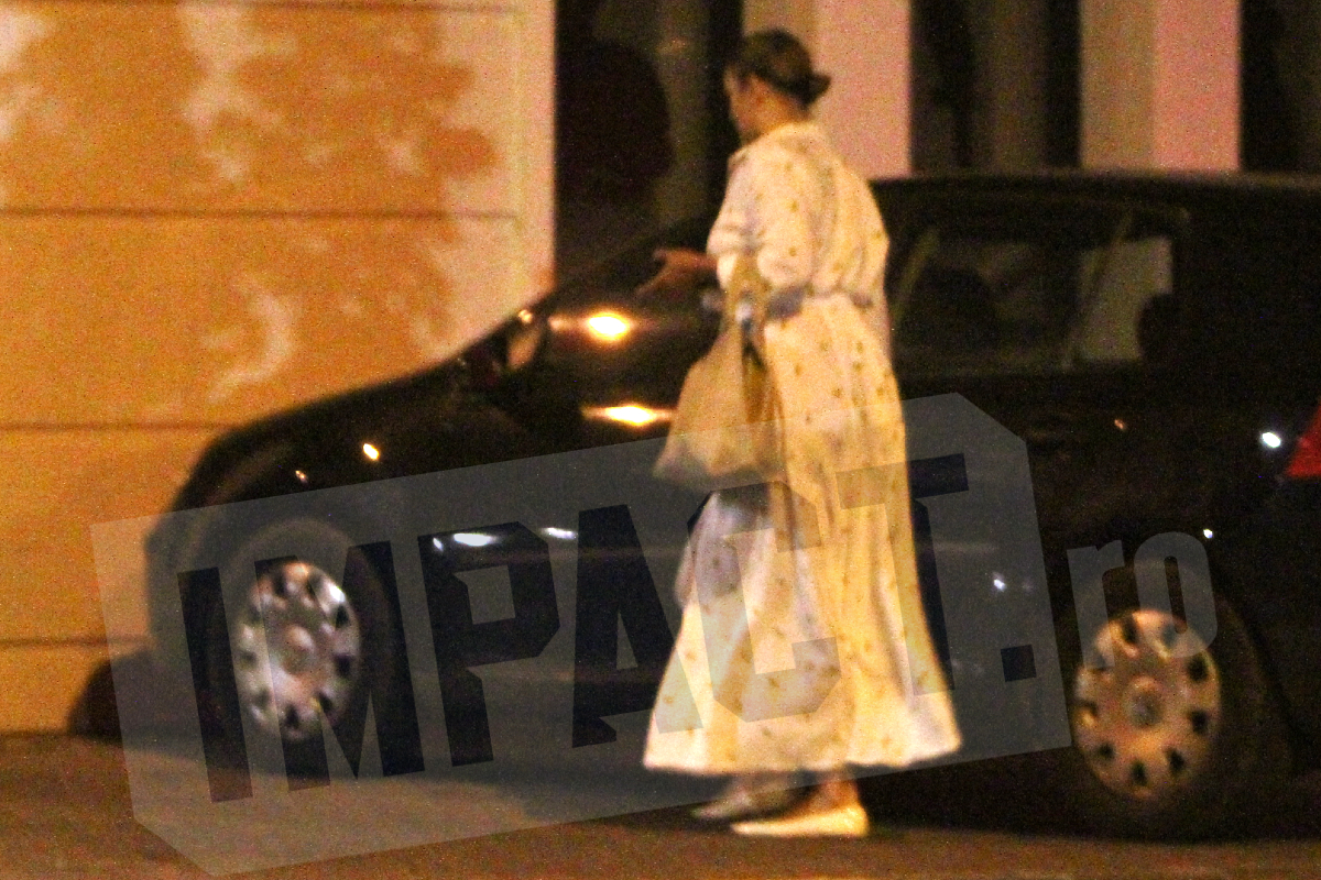 Andreea Marin, surprinsă noaptea, în București