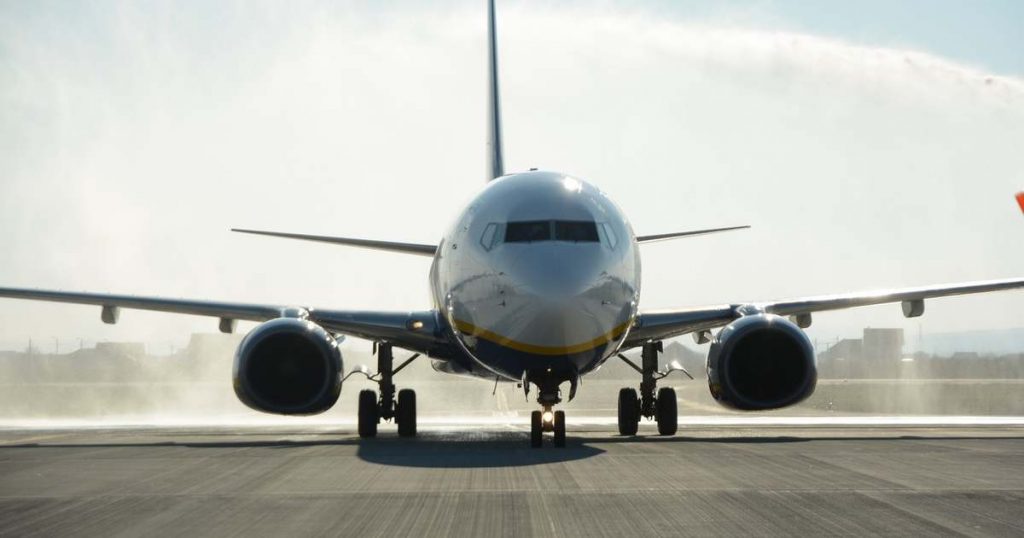 Oradea va avea propria companie aeriană. Primăria Oradea şi Consiliul Judeţean Bihor au bătut palma