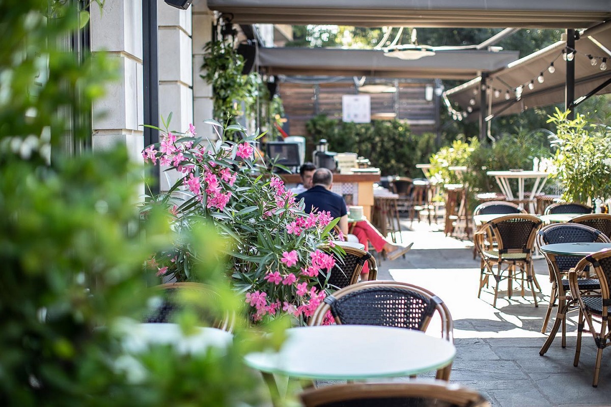 Patronii din HoReCa nu gasesc angajati