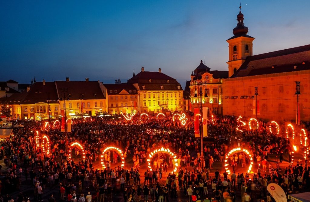 Se dă startul Festivalului Internațional de Teatru de la Sibiu. Urmează zece zile cu peste 2.000 de artişti din 38 de ţări