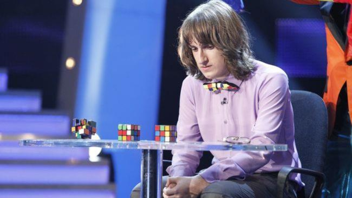 Mr. Puzzle, castigatorul Romanii au talent, baga bani in gaini si curci