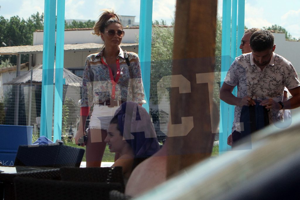 Ilinca Obadescu, la mare, la Mamia