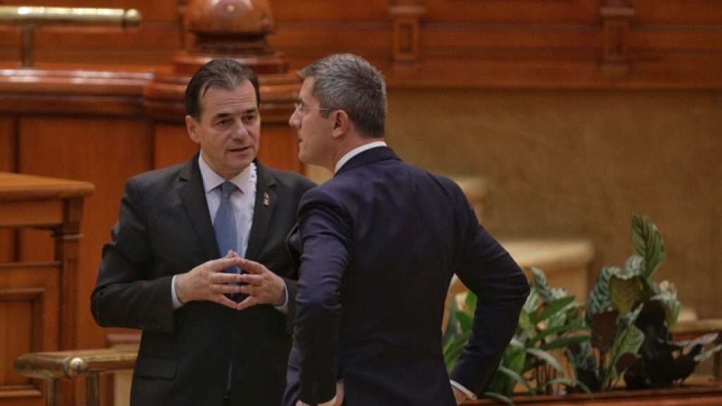 USR PLUS critică noul PNDL în valoare de 50 de miliarde de lei anunțat de Florin Cîțu și Ludovic Orban. ”Nu putem să ne batem joc în continuare de banii oamenilor”