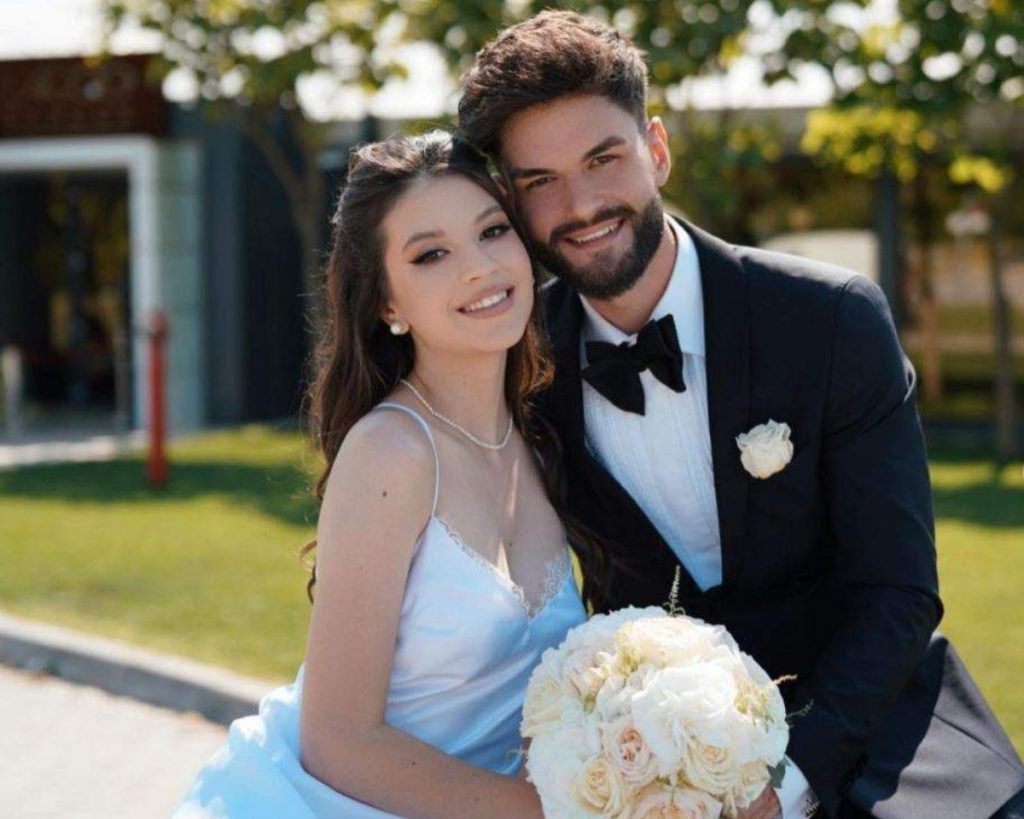 Noi imagini de senzaţie de la nunta Cleopatrei Stratan. Tortul a fost cel mai spectaculos. Invitaţii au rămas mască