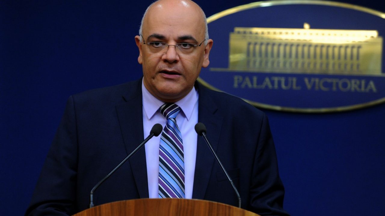 De ce este varianta Delta de covid-19 atat de periculoasa. Raed Arafat: E suficient un contact de 2-3 minute