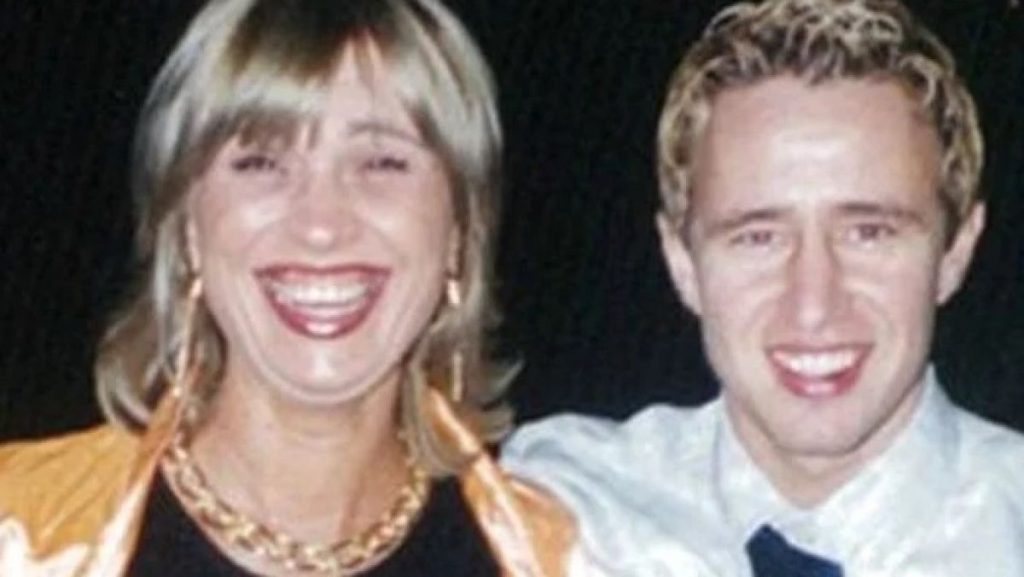 Cum arată acum prima soție a lui Laurențiu Reghecampf. Mariana, fotografie inedită cu fiul lor și iubita celebră