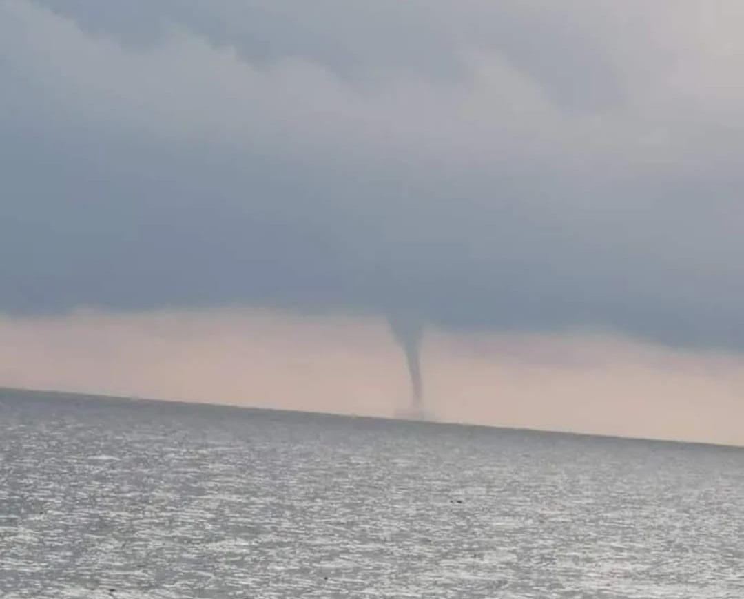 Furtunile au făcut ravagii pe litoral. Mai multe plaje si hoteluri, inundate