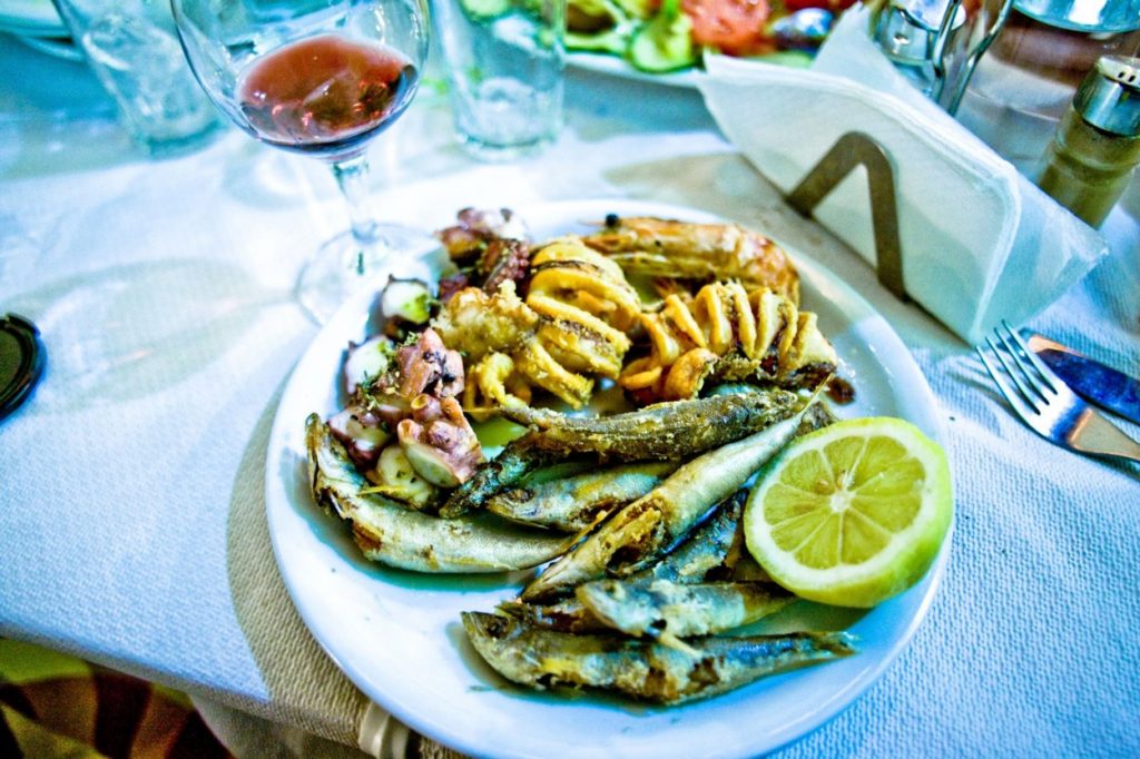 Când începe postul Crăciunului în 2021 și când se termină