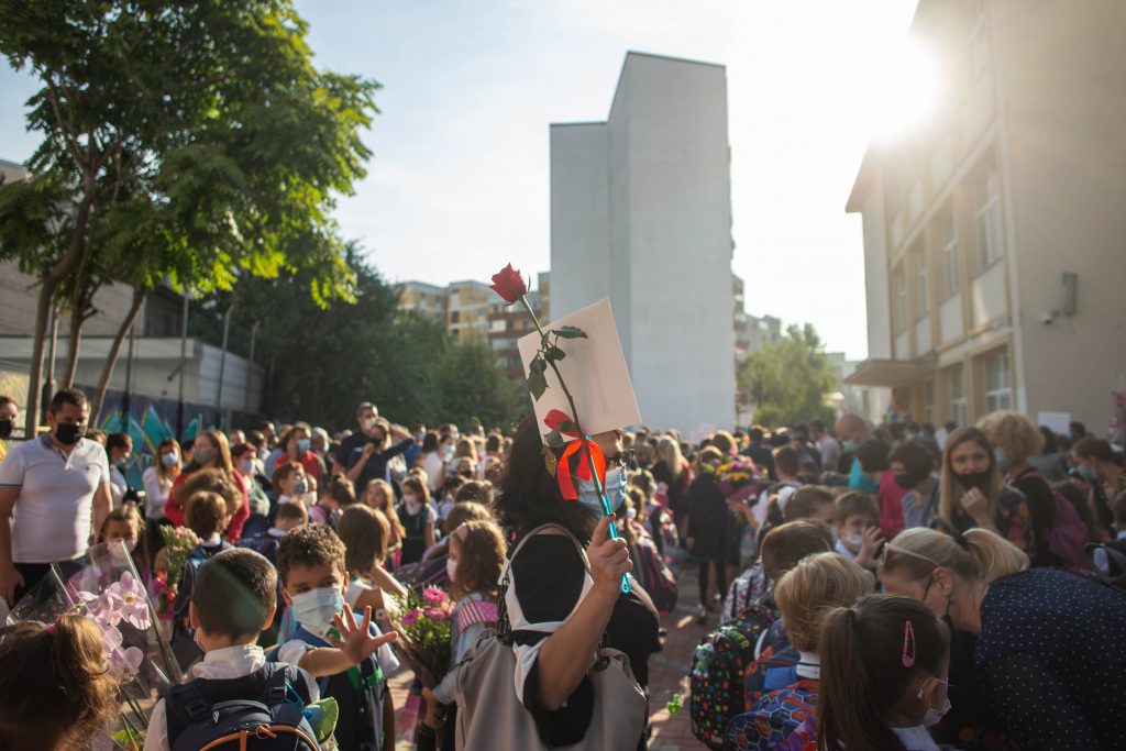 Anunț de ultimă oră pentru părinți! Cine poate să participe la festivitatea de deschidere a anului școlar, regulile sunt clare