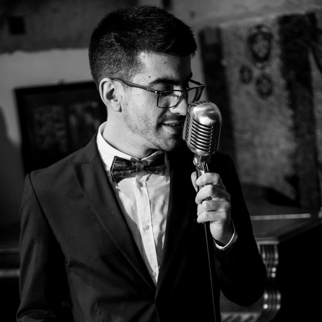 Cu ce se ocupă Petru, fiul lui Florin Călinescu