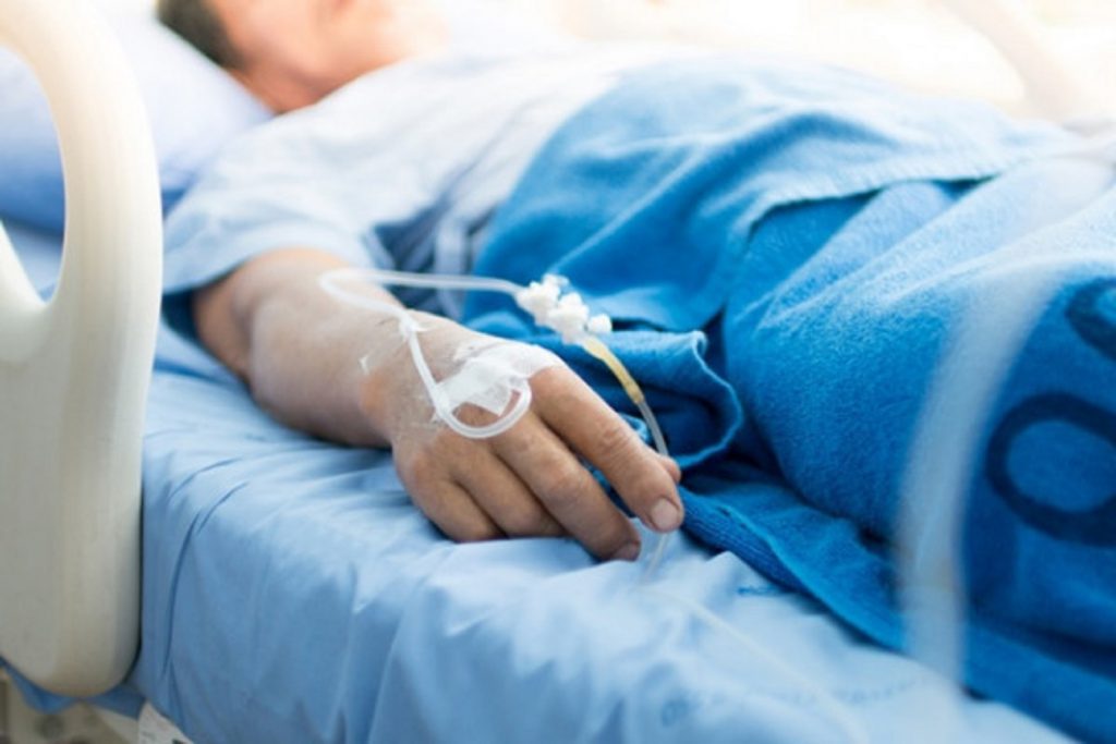 Două spitale din Bucureşti externează urgent pacienţii pentru a fi transformate în unităţi medicale pentru covid-19