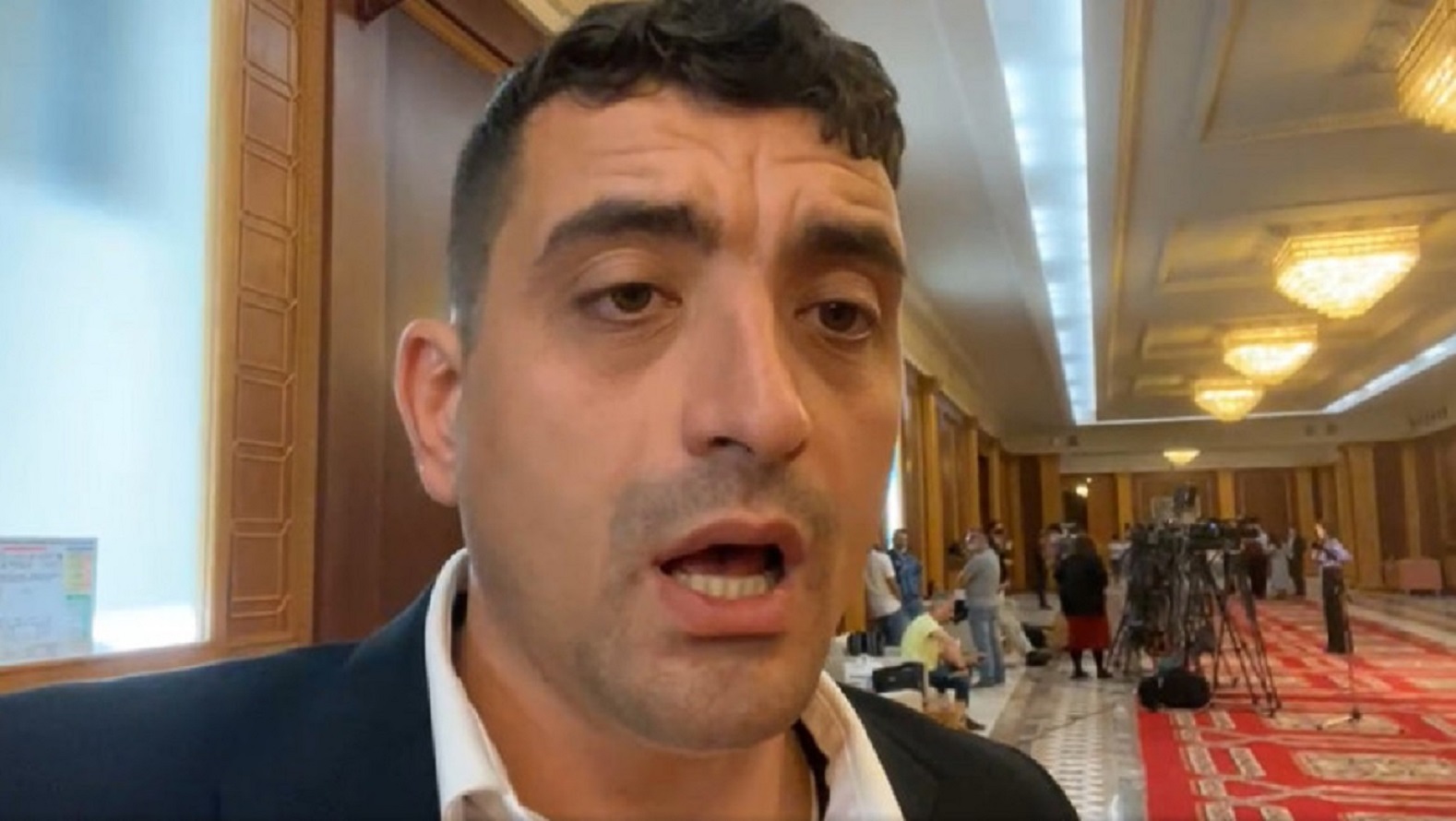 „Președintele ANRE, salariu de 12.000 de euro”. George Simion a cerut să fie adus în Parlament