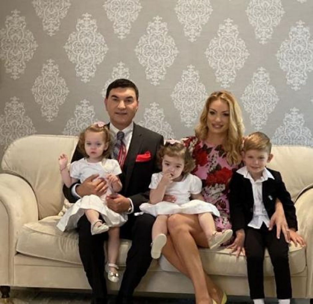 Gestul făcut de Valentina Pelinel pentru Cristi Borcea. Cei doi au împlinit 3 ani de căsnicie