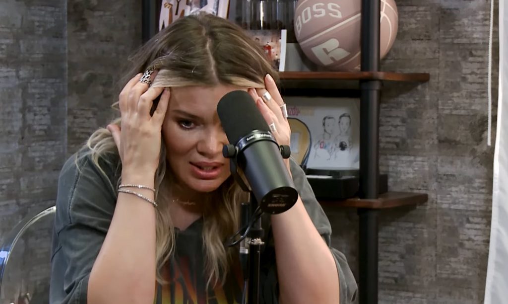 Gina Pistol și-a dezvăluit marele secret al copilăriei și a plâns la microfon. ”N-am mai spus asta nimănui”