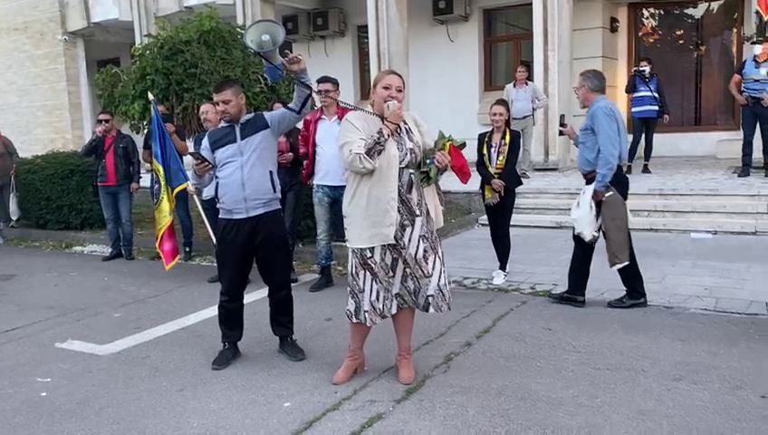 Protest cu 300 de oameni aseara la Constanta