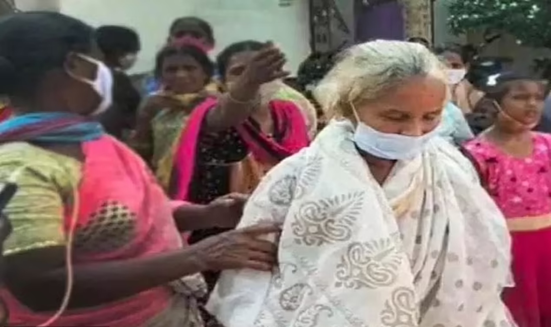 O bunică declarata decedata din cauza Covid-19 s-a intors acasa la doua saptamani de la inmormantare. ”Am fost furioasa”