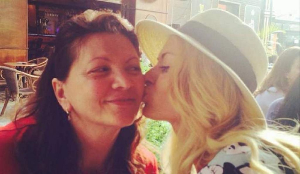 Ce i-a interzis Delia mamei sale să facă în public. Gina Matache: „Mă ceartă mereu”