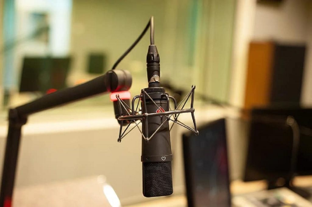 Un cunoscut post de radio din România s-a închis. Decizie radicală în media