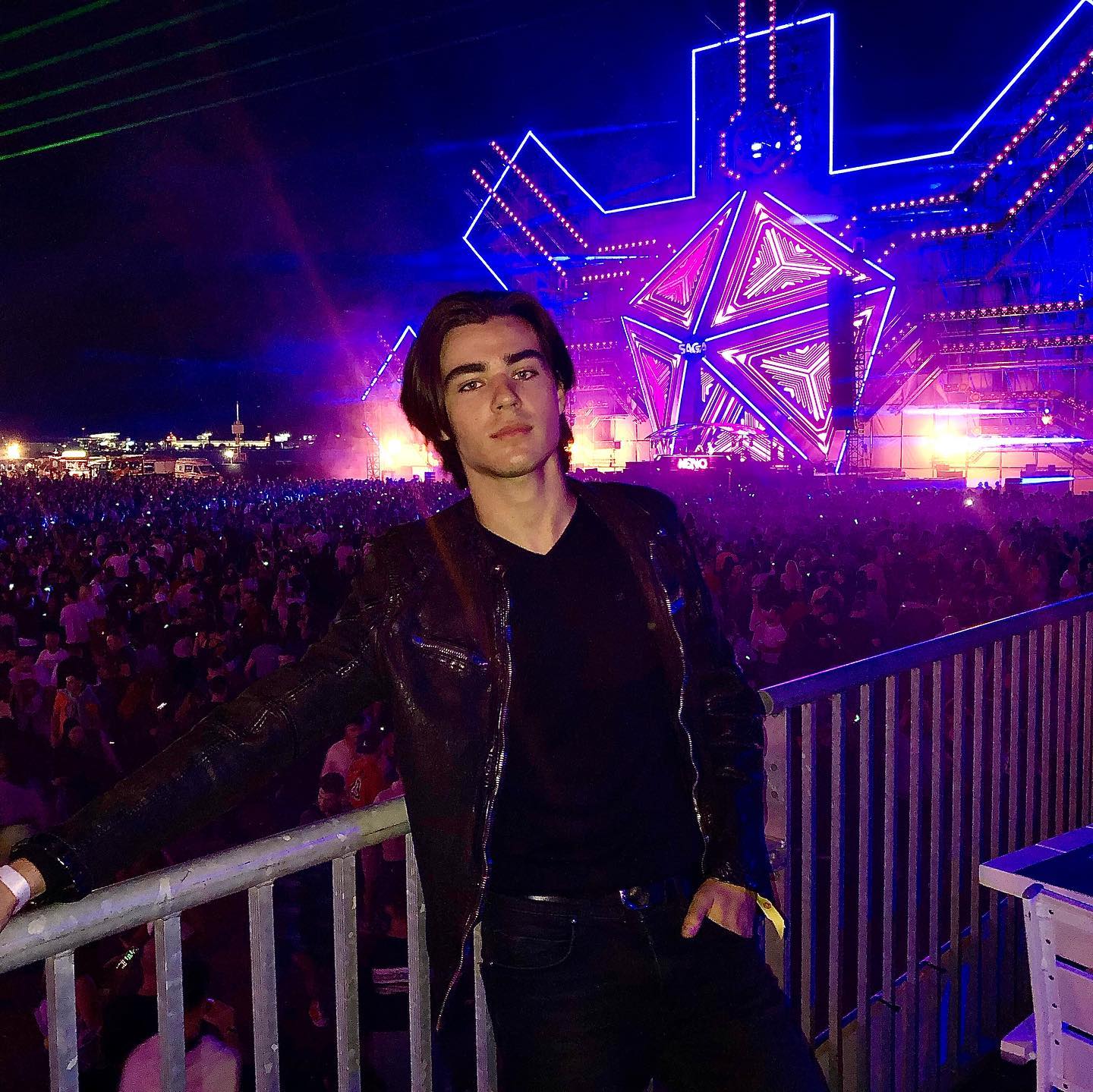 Cum a fost surprins fiul lui Ștefan Bănică Jr. la Saga Festival