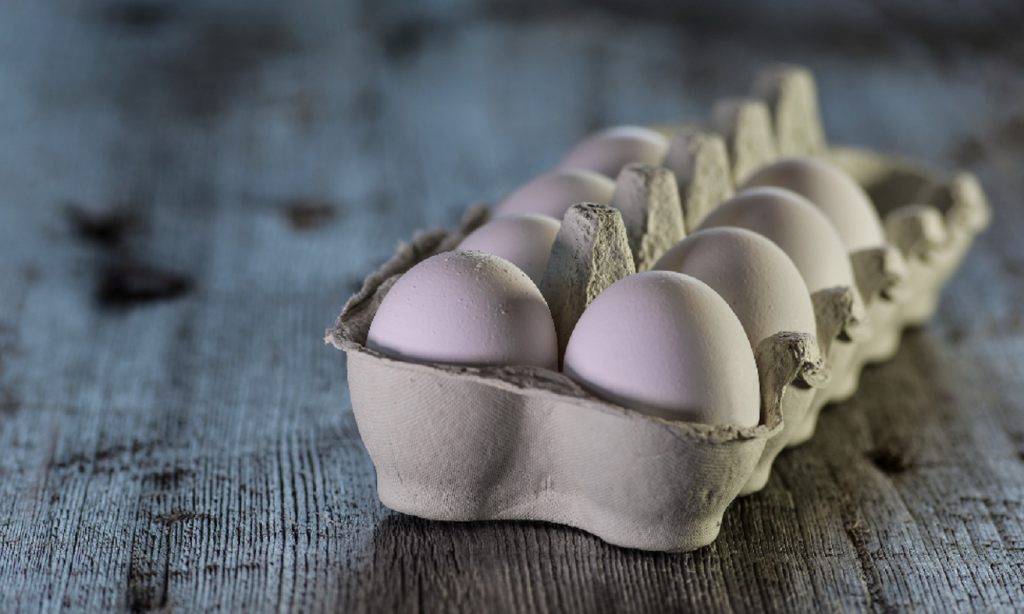 Cum îţi dai seama că ouăle s-au învechit. E metoda gospodinelor de la ţară