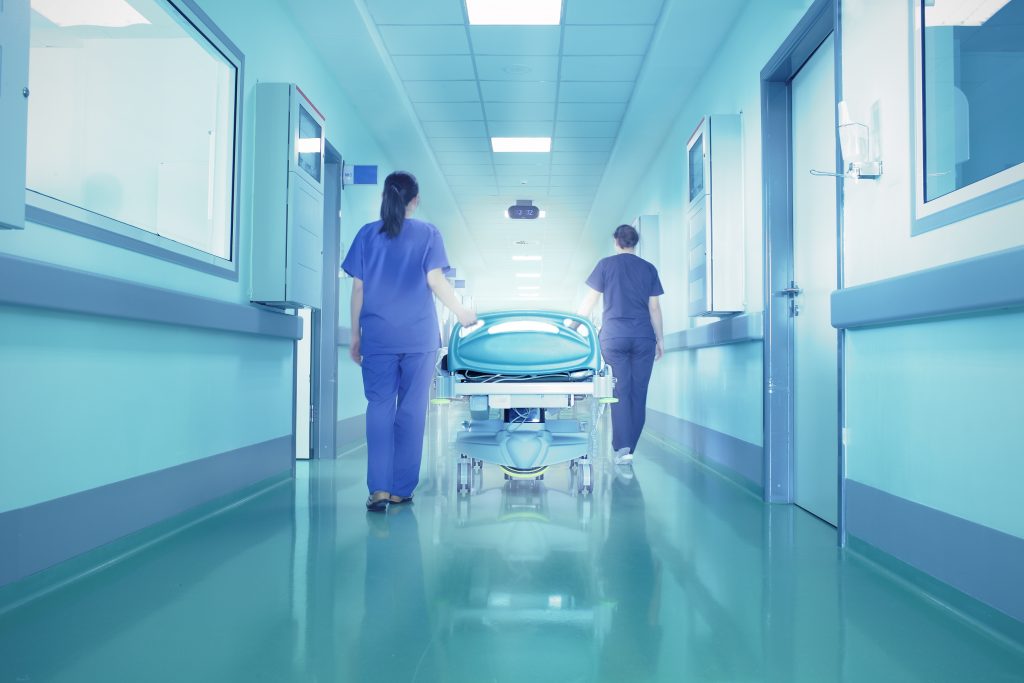 Primul manager de spital care detașează medicii și asistenții nevaccinați – ce pățesc cei care nu vor să se imunizeze