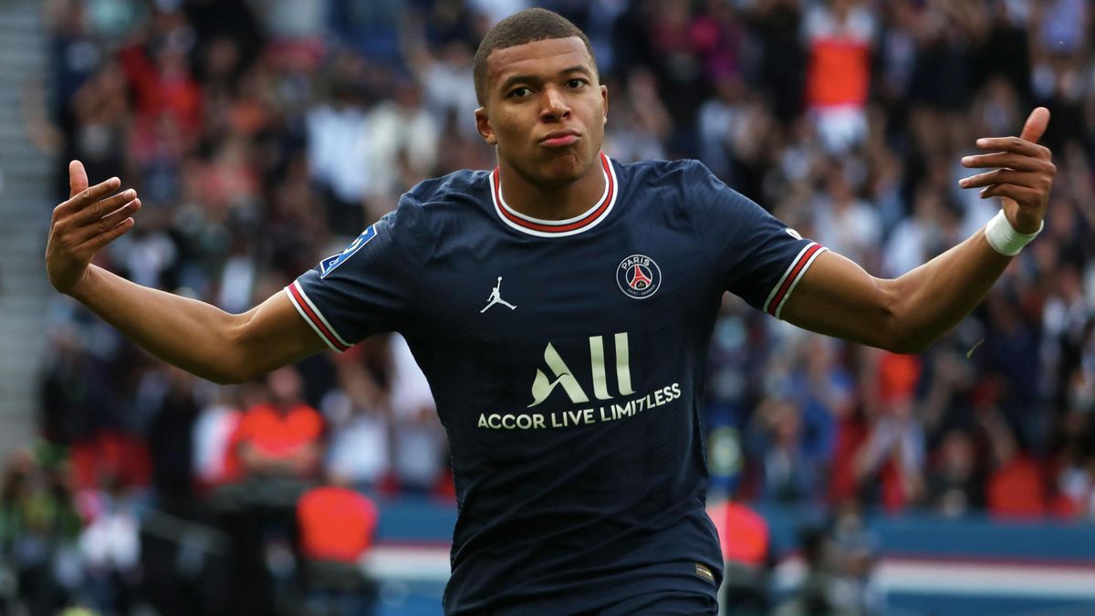 PSG i-a oferit lui Kylian Mbappe o suma record pentru a ramane. Atacantul francez nici nu a stat pe ganduri